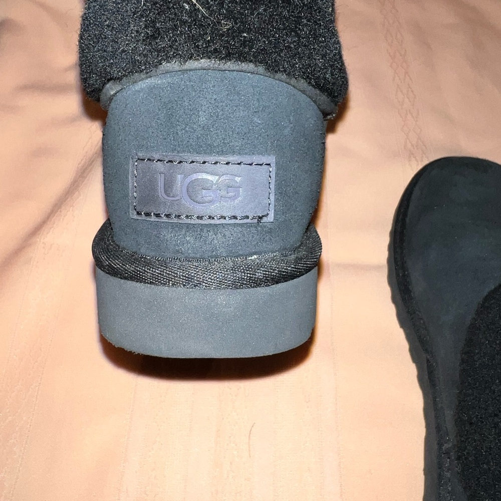 UGG Black Winter Boots - Picture 6 of 11